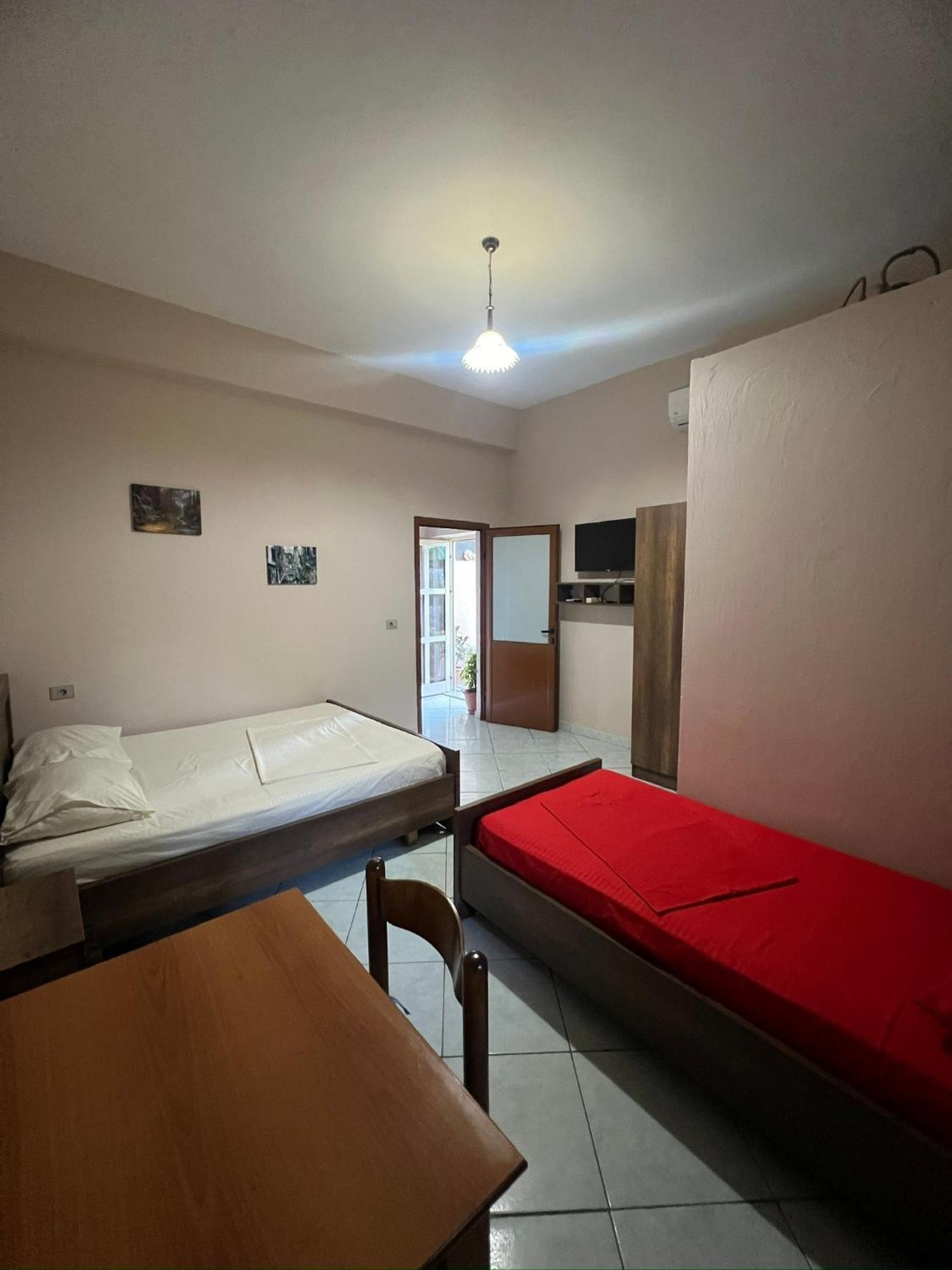 Villa Green Vlorë Buitenkant foto