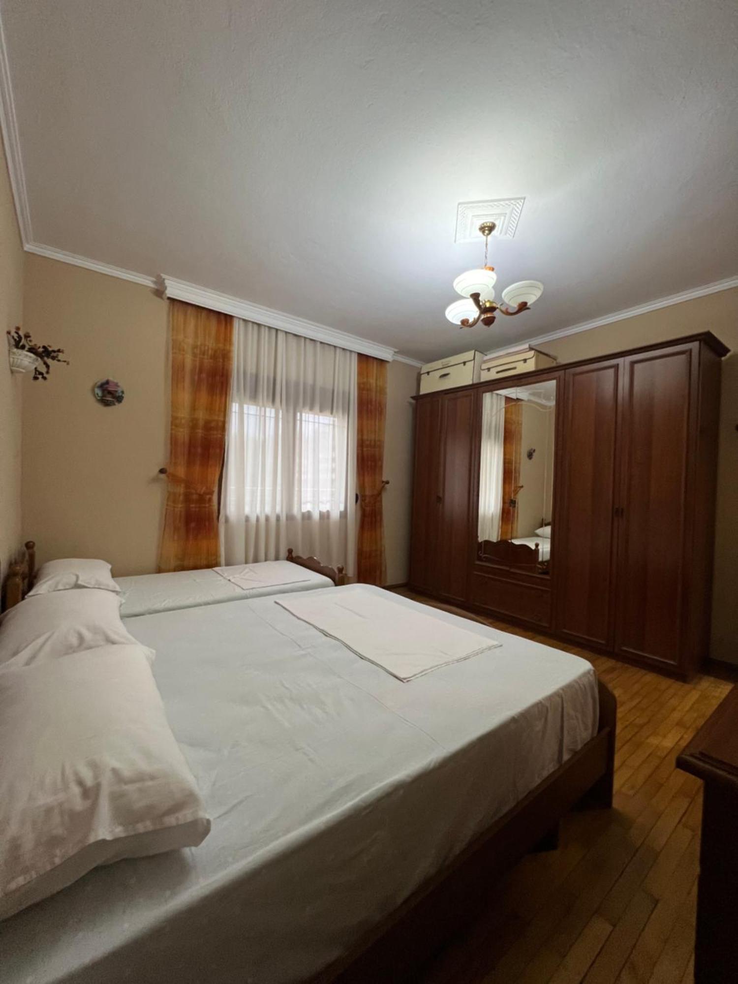 Villa Green Vlorë Buitenkant foto