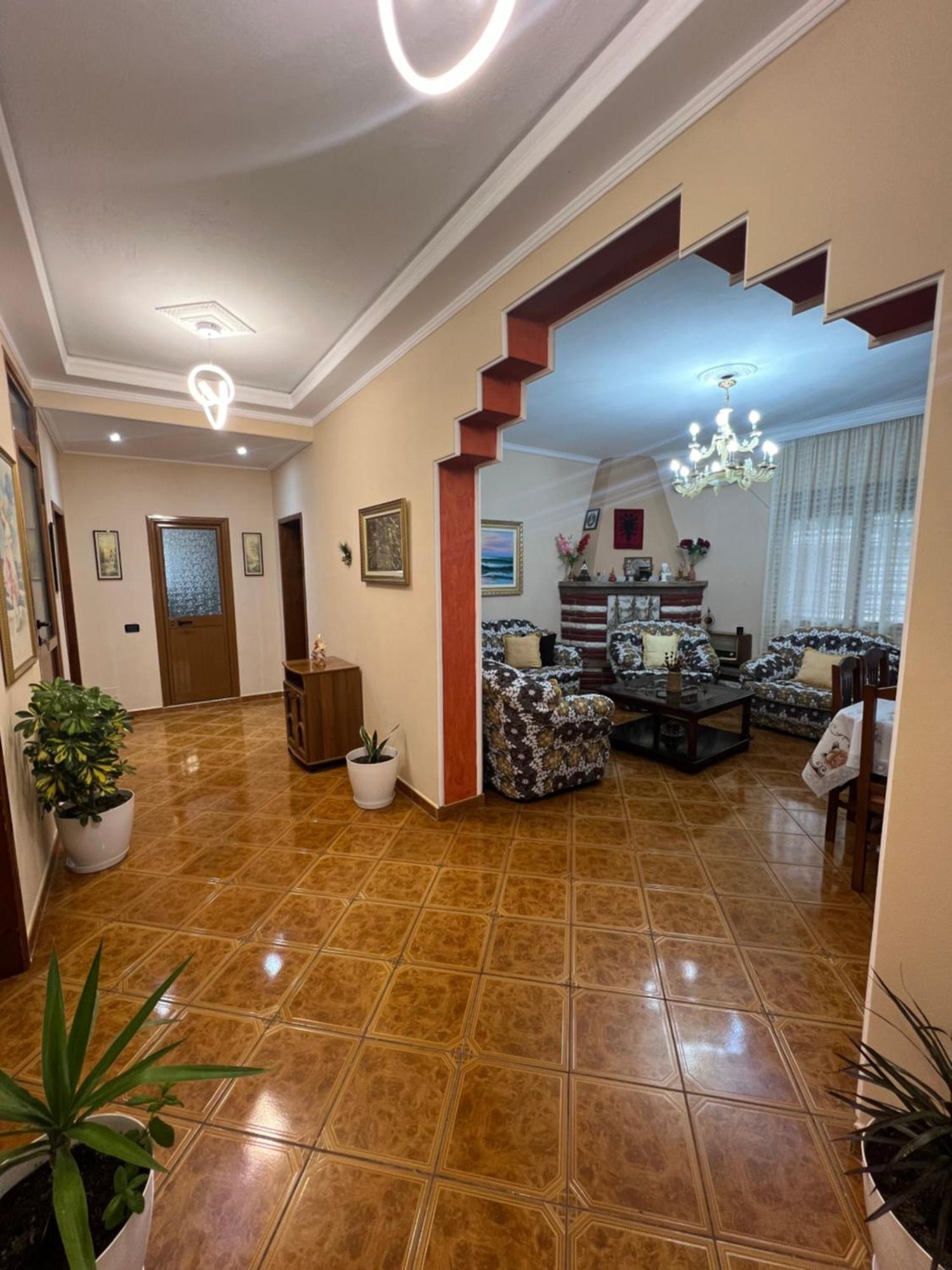 Villa Green Vlorë Buitenkant foto