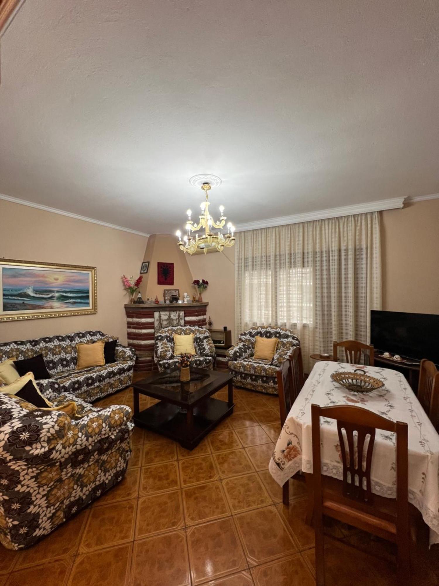 Villa Green Vlorë Buitenkant foto